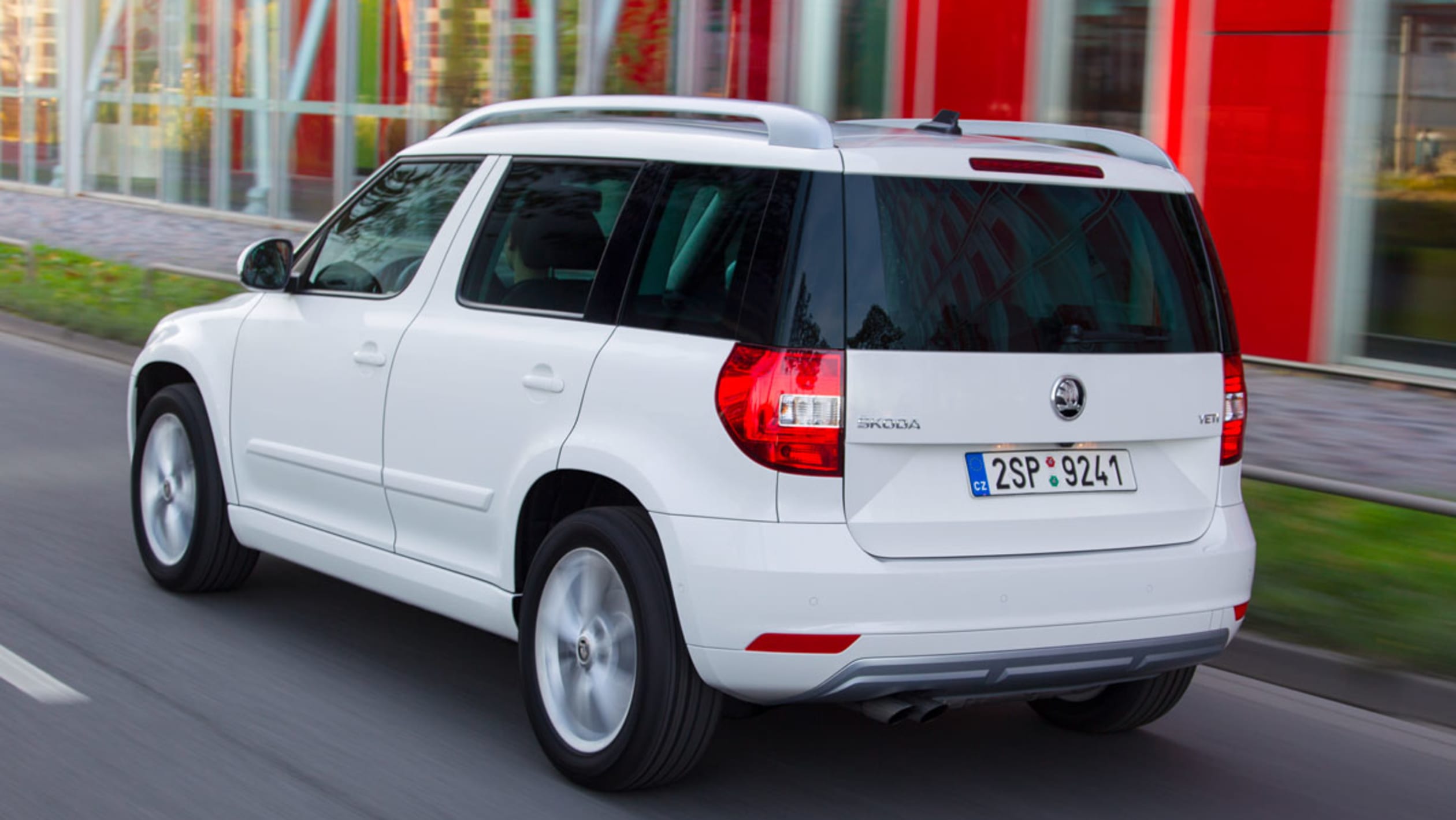 Шкода йети нижний. Skoda Yeti 2014. Skoda Yeti 2. Шкода Йети 1. Skoda Yeti 1.2.