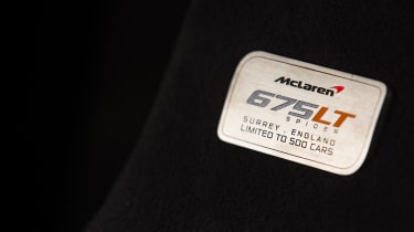 McLaren 675LT Spider 2016 - plaque