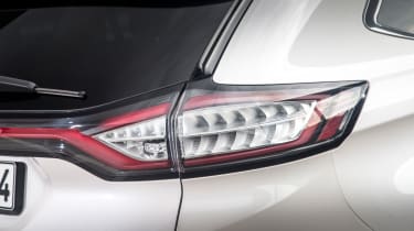 Ford Edge Vignale - rear light