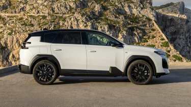 Citroen C5 Aircross You Hybrid 145 - side static