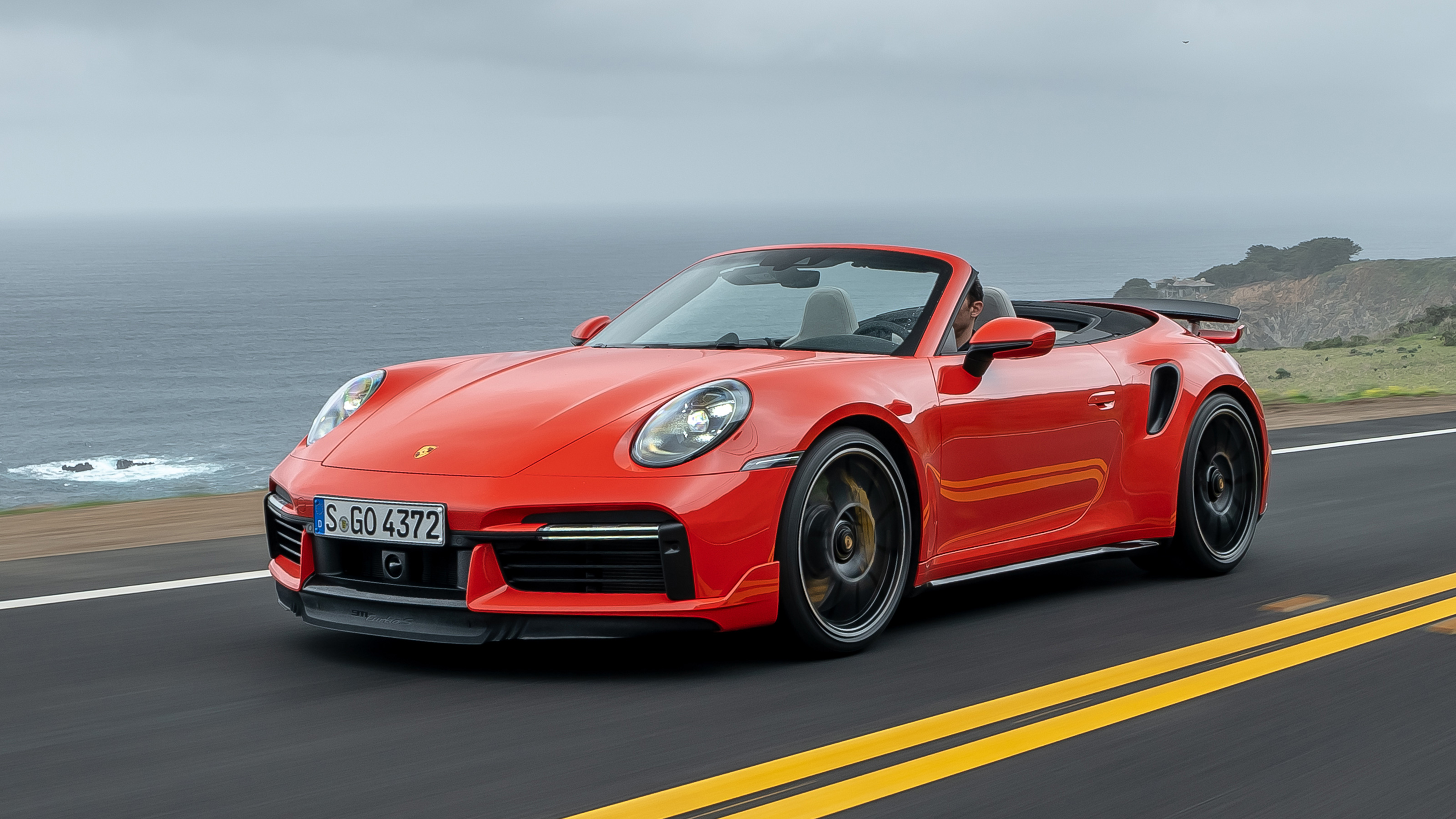 New Porsche 911 Turbo S gets Lightweight and Sports packages | Auto Express