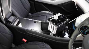 Ford Explorer - centre console (cup-holders removed)