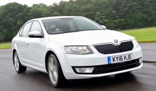 Skoda Octavia 1.0 TSI 2016 - front tracking