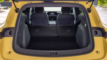 Leapmotor B05 - boot seats down