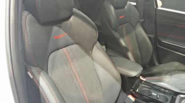 Kia Ceed GT front seats