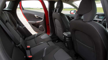 Volvo V40 - rear seats
