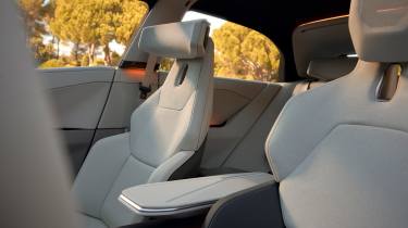 Toyota Corolla Concept - seats