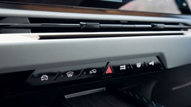 DS No7 - centre console