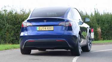 Tesla Model Y - rear corner right