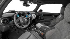 MINI 3-door hatch facelift - interior