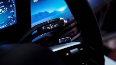 Mercedes GLB Electric - gear selector