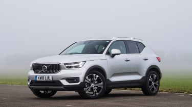 Volvo XC40 T4 - front static