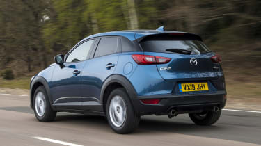 CX-3 - rear tracking