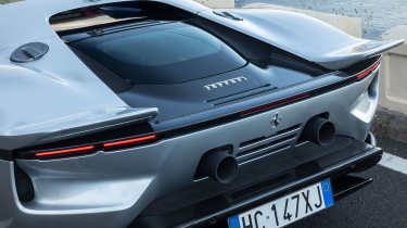 Ferrari 849 Testarossa Spider - rear detail