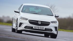 Vauxhall Insignia GSi - front cornering