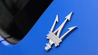 Maserati MC20 - badge