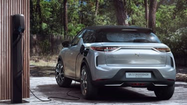 DS 3 Crossback E-Tense - charging