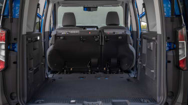 Ford Tourneo Courier - boot (rear seats down)
