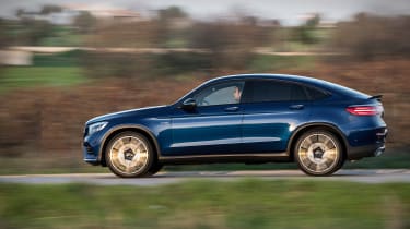Mercedes-AMG GLC 43 Coupe panning