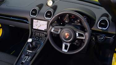Used Porsche 718 Boxster Mk4 - interior