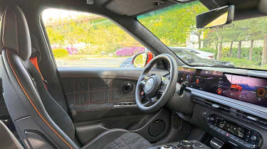Genesis GV60 - front seats