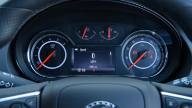 Used Vauxhall Insignia - dials