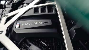 BMW M3 CS Touring - engine bay