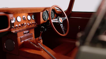 Helm Jaguar E-Type - interior