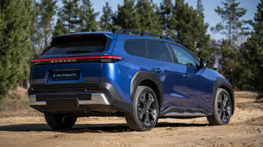 Subaru E-Outback - rear static