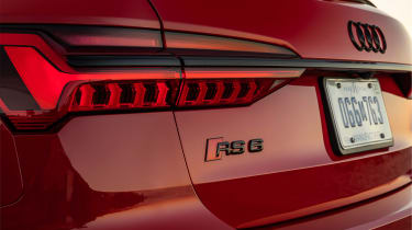 Audi RS 6 Avant - RS 6 badge