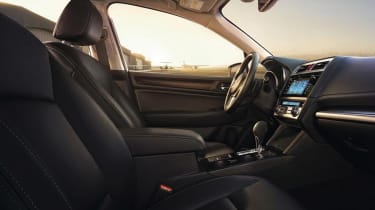 Subaru Legacy 2015 cabin