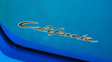 Volkswagen Caddy California MPV - badge