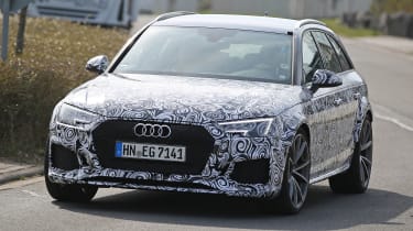 Audi RS4 Avant spies front