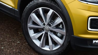 Volkswagen T-Roc - wheel