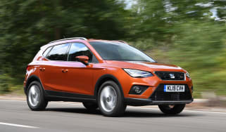 SEAT Arona front