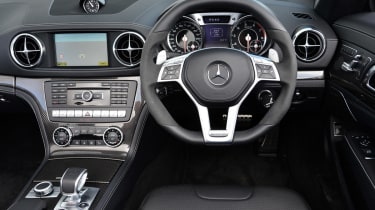 Mercedes SL63 AMG interior