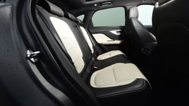 Jaguar F-Pace - rear seats