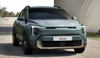 New Kia Stonic STD - front end