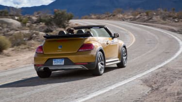 Volkswagen Beetle Dune Cabriolet - rear cornering