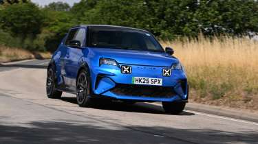 Alpine A290 - front cornering