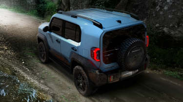 Toyota Land Cruiser FJ - rear action