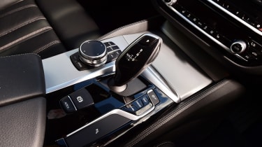 BMW 5 Series - centre console