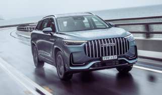 Jaecoo 8 - front 3/4