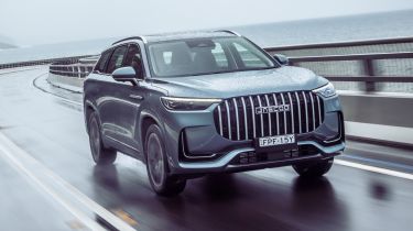 Jaecoo 8 - front 3/4