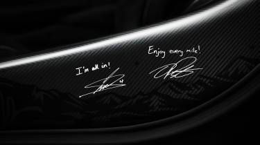 McLaren 750S Project Viva - signatures