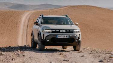 Dacia Duster AWD - front