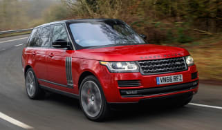 Range Rover SVAutobiography Dynamic 2017 - front cornering