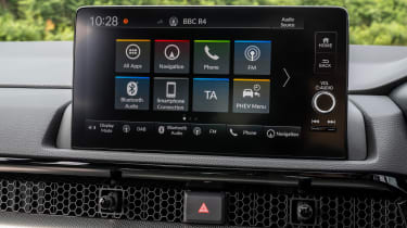 Honda CR-V PHEV - infotainment screen