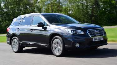 Used car hunter - Subaru Outback front tracking 