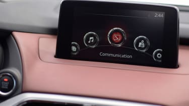 Mazda CX-9 2016 - screen